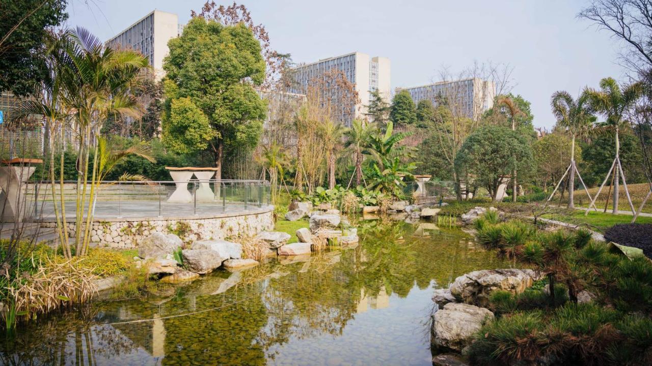 Tivoli At Cultural Heritage Park Chengdu Exterior photo